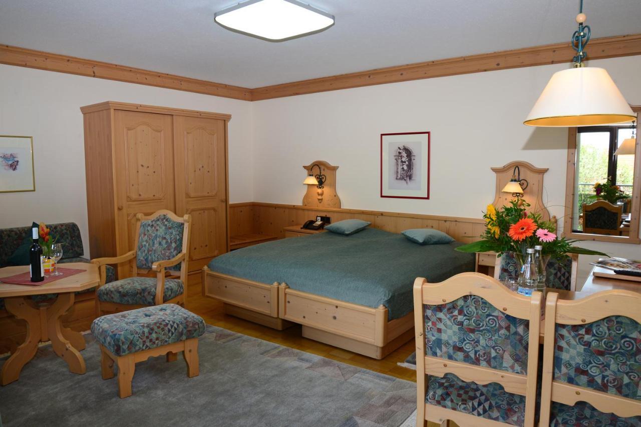 Residence Am Weinberg / Travellers Hotelbetriebs Gmbh Sasbachwalden Buitenkant foto