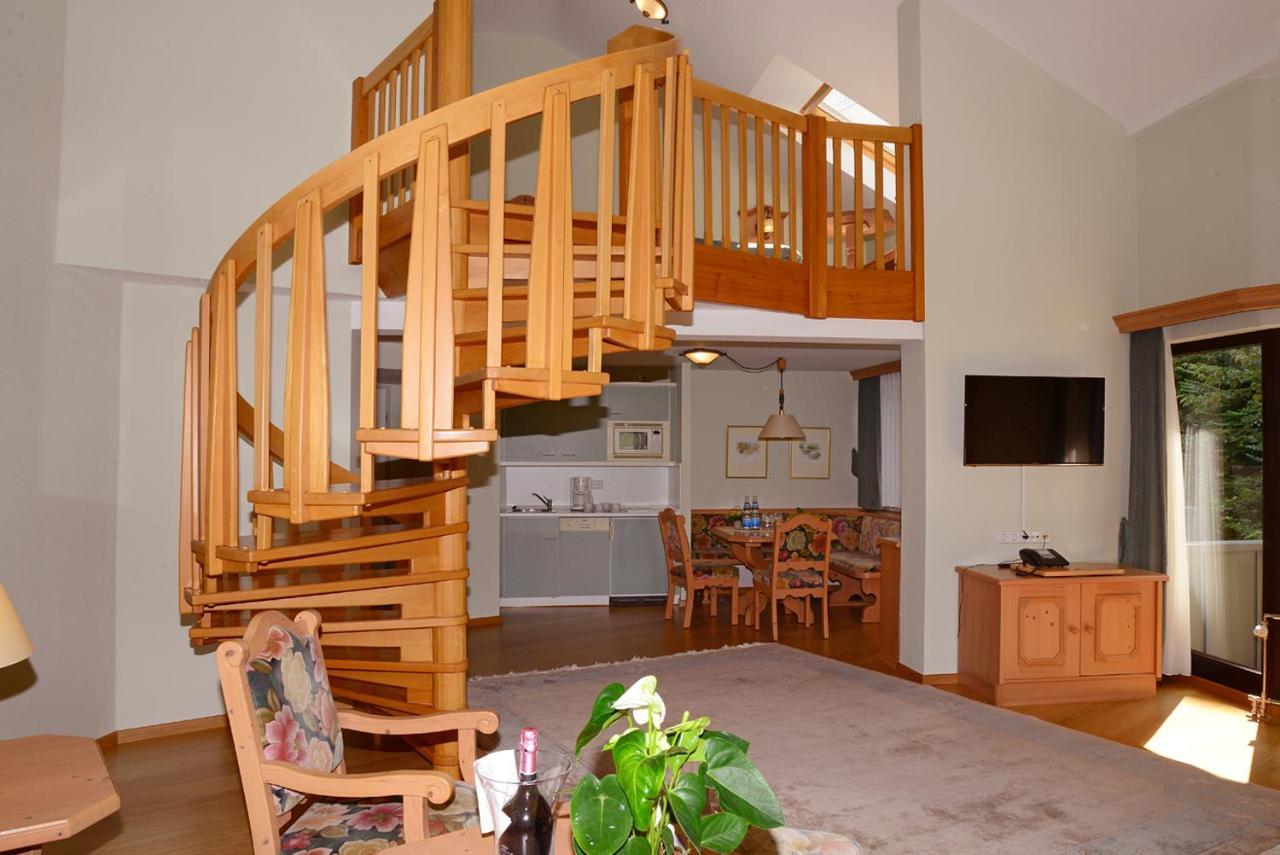 Residence Am Weinberg / Travellers Hotelbetriebs Gmbh Sasbachwalden Buitenkant foto